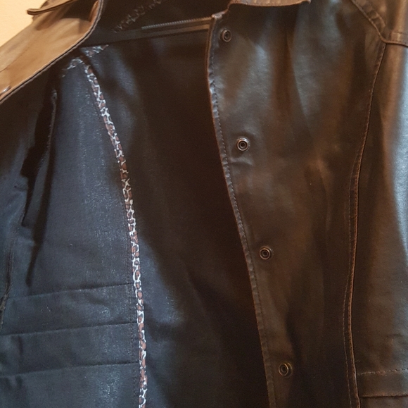 Vintage Leather Jacket - Picture 3 of 8